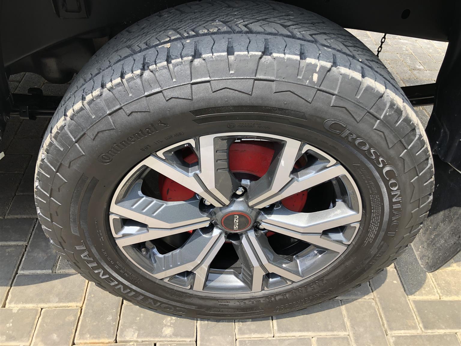 Used 2023 Isuzu D-Max 300 3.0TD double cab X-Rider - Private Seller Used 2023 Isuzu D-Max 300 3.0TD double cab X-Rider - Private Seller