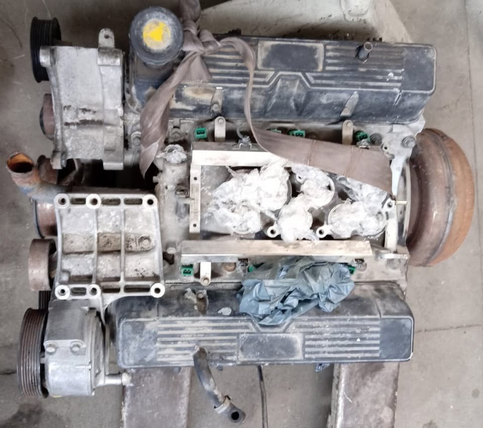 Land Rover Discovery 2 engine for sale - Private Seller Land Rover Discovery 2 engine for sale - Private Seller