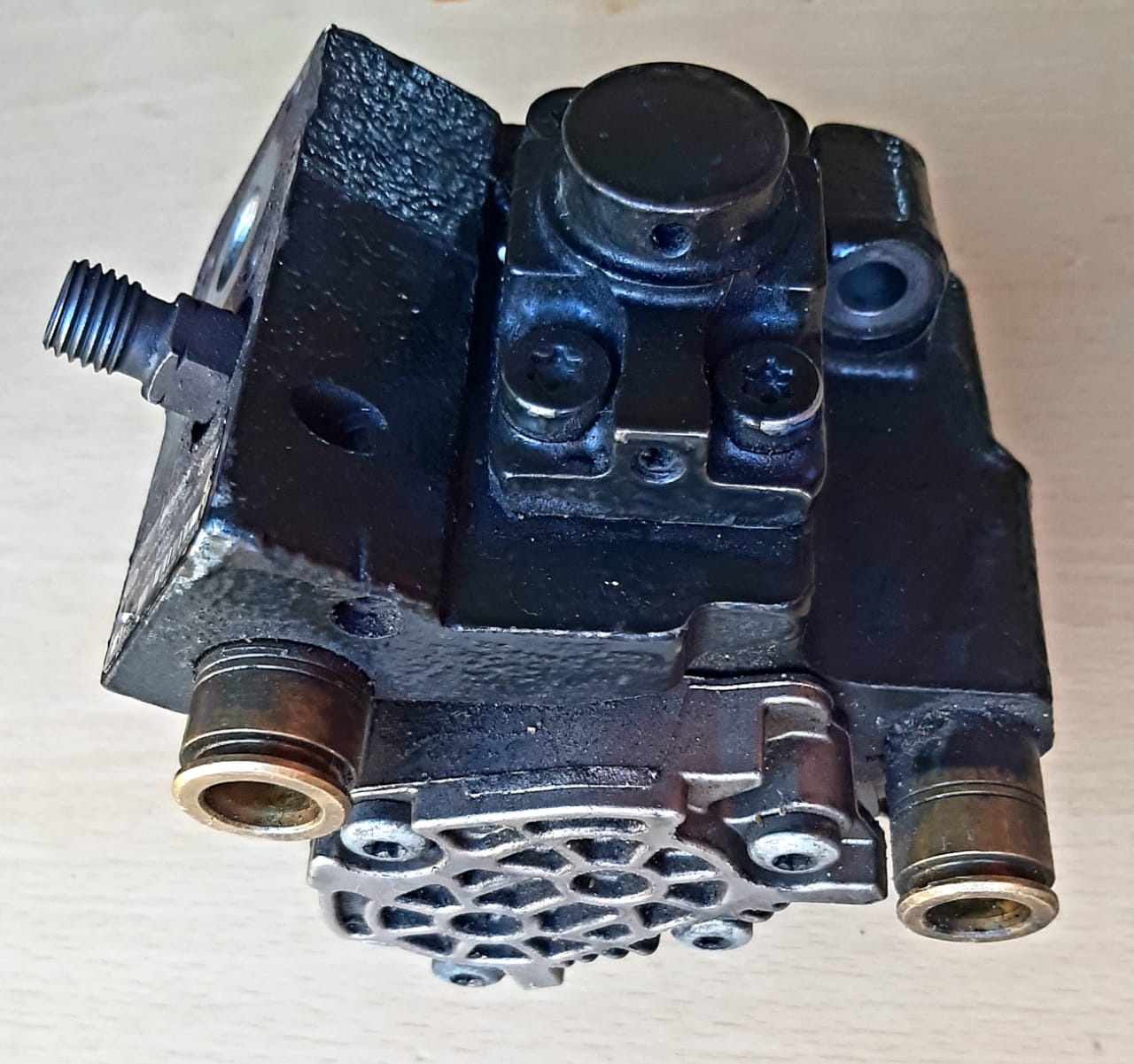 Diesel Pump - Hyundai / Kia 33100-2A420 - Private Seller