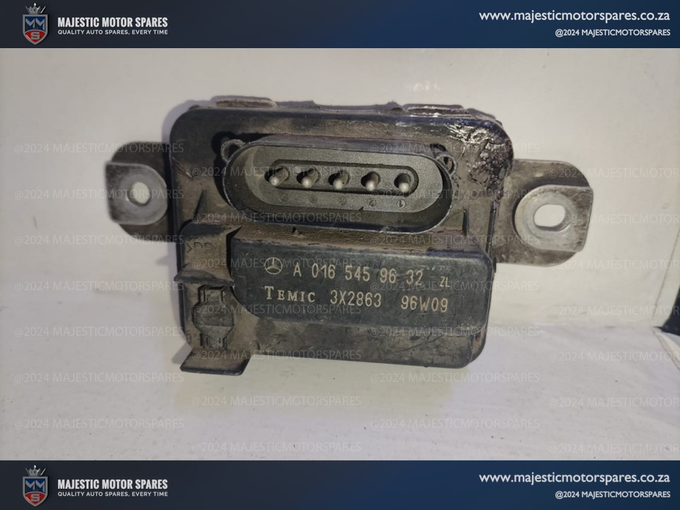 Mercedes C180 W202 Auxiliary Fan Relay for Sale - Private Seller Mercedes C180 W202 Auxiliary Fan Relay for Sale - Private Seller