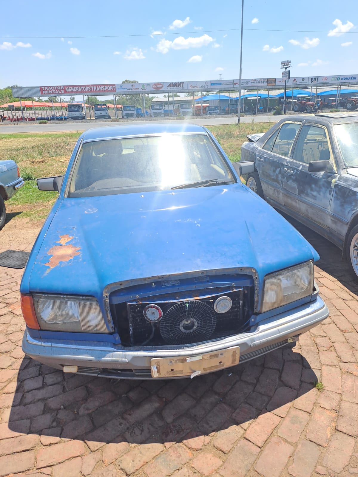 Merc Benz 280e stripping - Private Seller