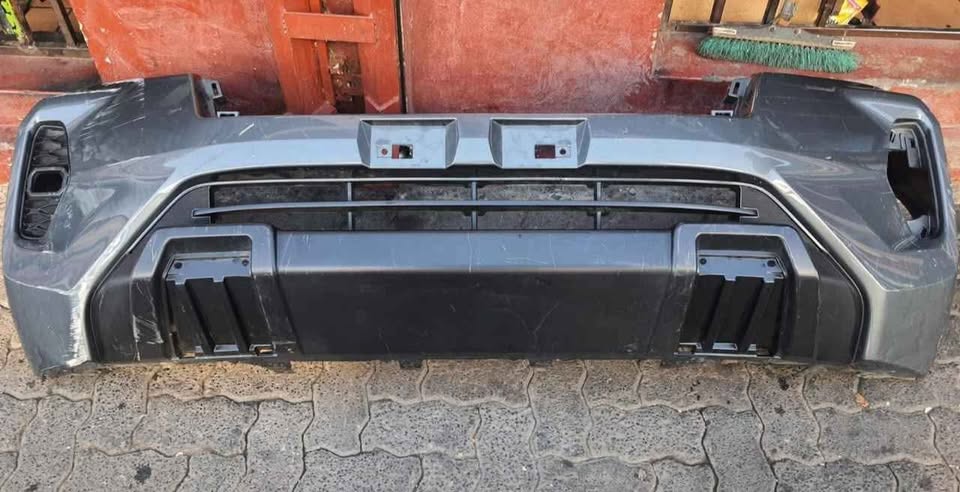 Nissan Navara Newshape Front Bumper. Call or DM . - Private Seller