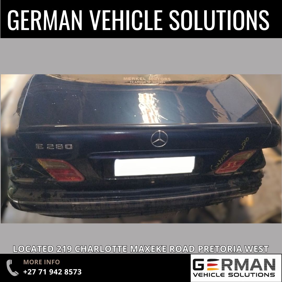 Mercedes Benz E280 boot lid for sale W210 - Private Seller
