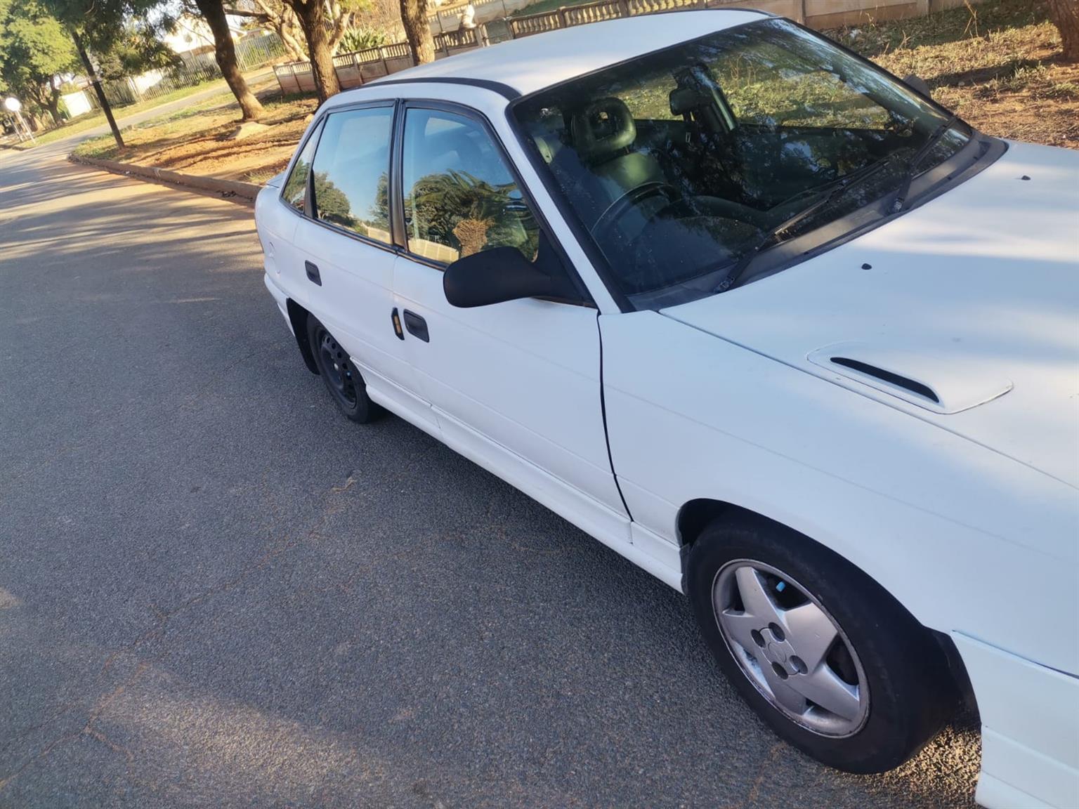 1999 opel astra 200i