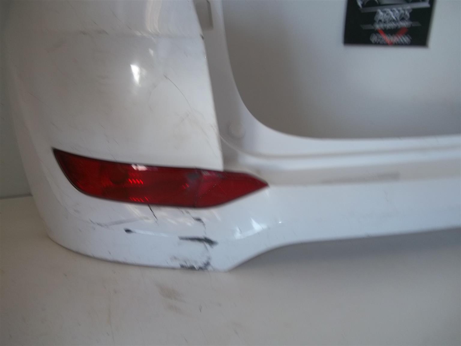 Hyundai Tucson rear bumper with 1 reflector - Private Seller Hyundai Tucson rear bumper with 1 reflector - Private Seller