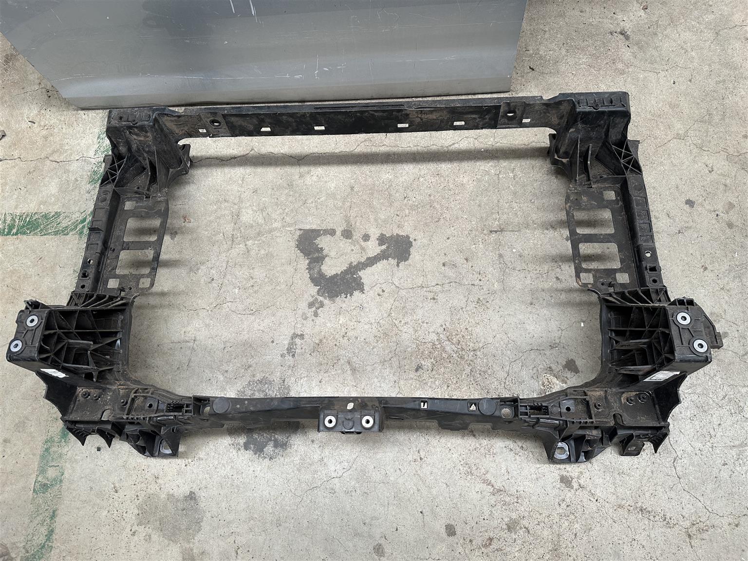 2019-2020 Porsche Cayenne Cradle - Private Seller 2019-2020 Porsche Cayenne Cradle - Private Seller