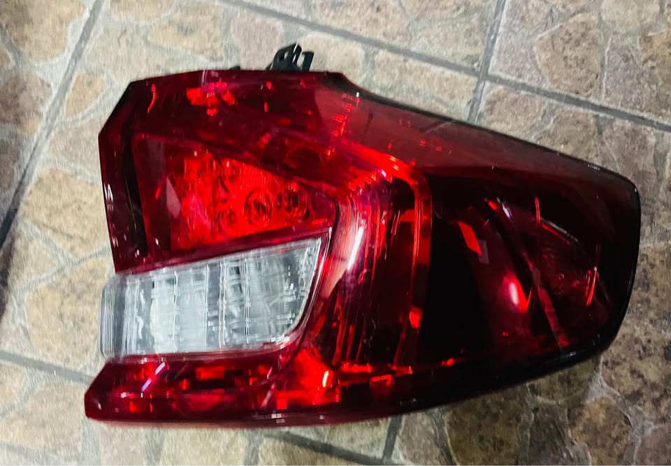 Suzuki Ertiga taillight - Private Seller Suzuki Ertiga taillight - Private Seller