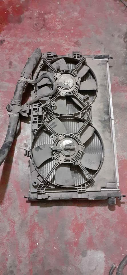 Honda CRV Complete Radiator Set - Private Seller Honda CRV Complete Radiator Set - Private Seller