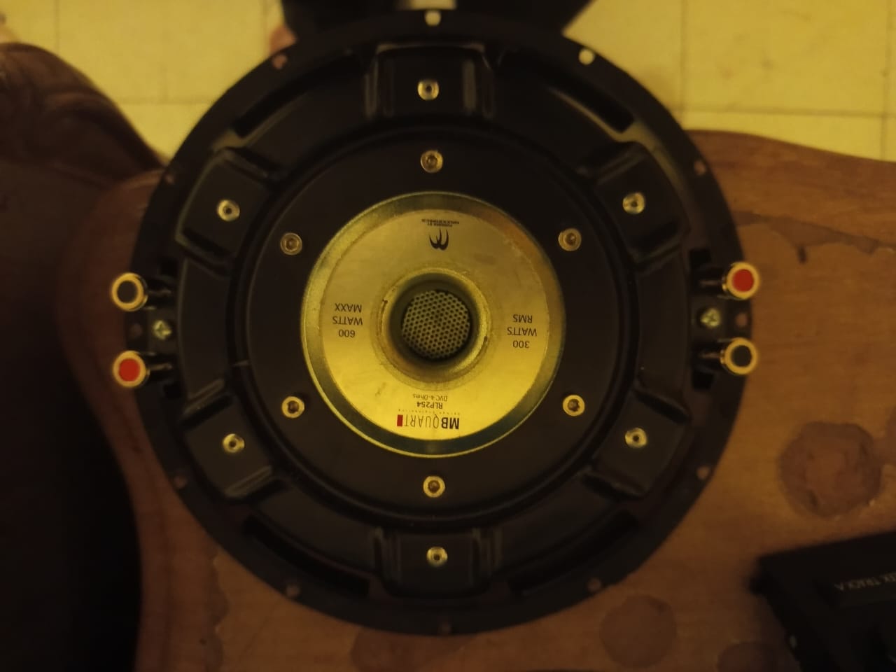 10" slim line sub very good condition