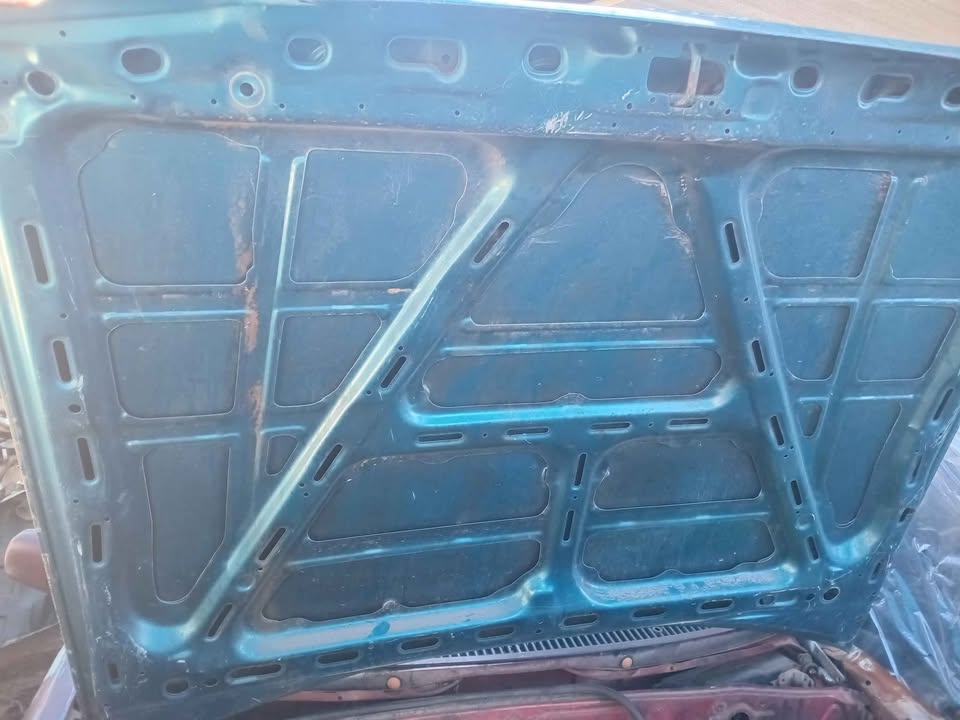 Mazda 323 Bonnet for sale my number - Private Seller Mazda 323 Bonnet for sale my number - Private Seller