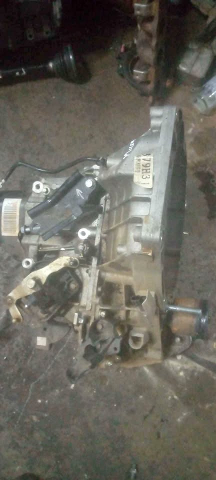 Nissan mirca new shape maunal gear box - Private Seller Nissan mirca new shape maunal gear box - Private Seller