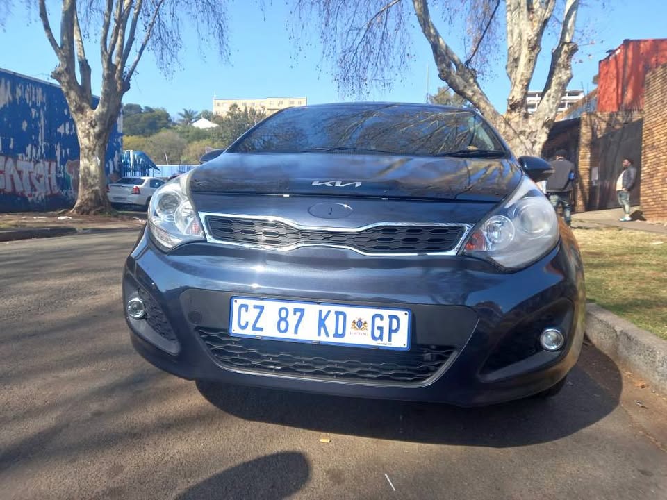 2014 Kia Rio Tec Hatchback 1.4 Petrol, Manuel, Navy Blue, 98000KM