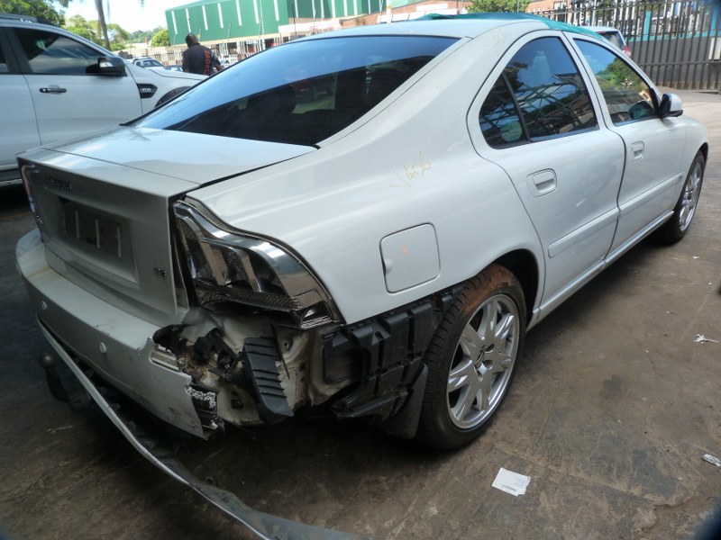 Volvo S60 T5 AT White - 2004 SPARESBOYZ STRIPPING FOR SPARES - Private Seller Volvo S60 T5 AT White - 2004 SPARESBOYZ STRIPPING FOR SPARES - Private Seller