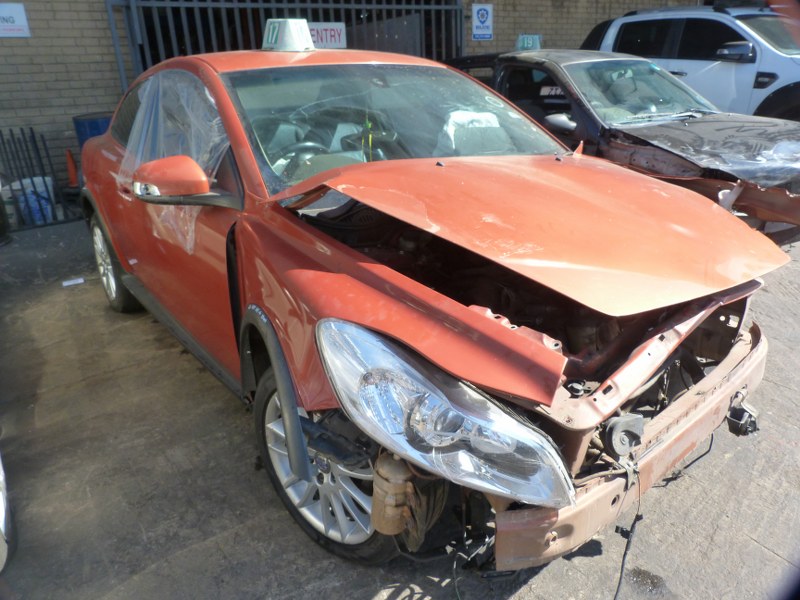 Volvo C30 1.6 Elite Manual Brown - 2011 STRIPPING FOR SPARES - Private Seller Volvo C30 1.6 Elite Manual Brown - 2011 STRIPPING FOR SPARES - Private Seller