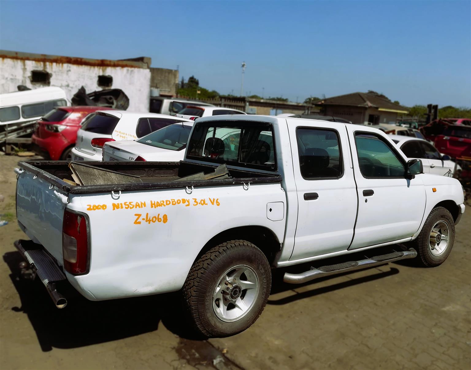 2000 Nissan Hardbody 3.0L V6 - Stripping for Spares