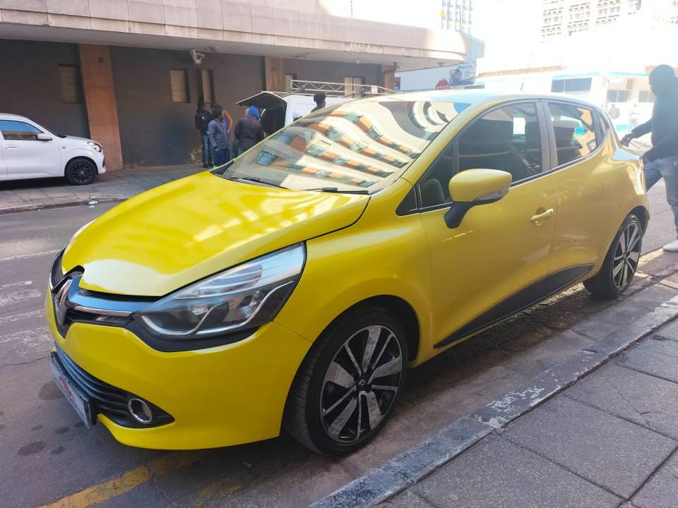 For sale: 2015 Renault Clio 900T