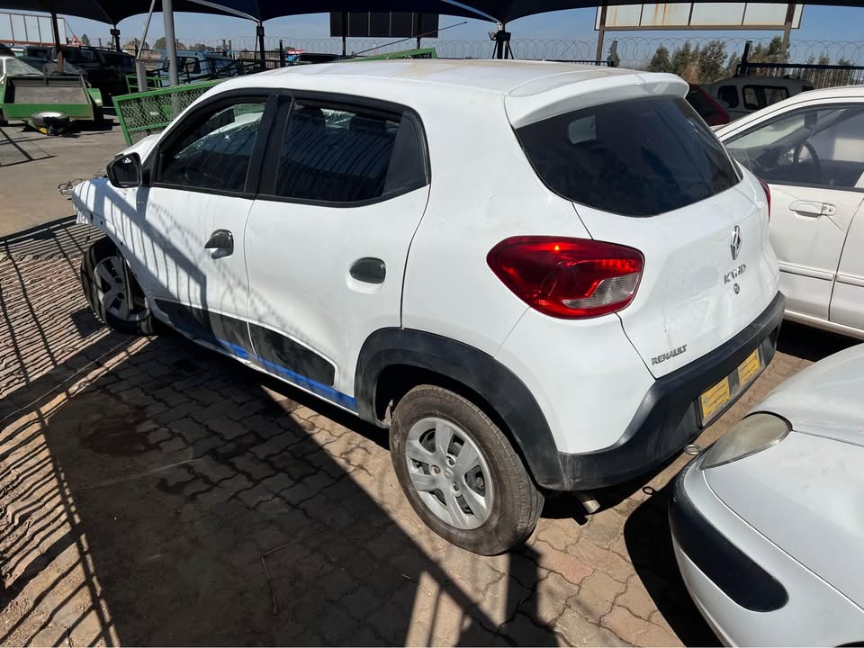 2019 RENAULT KWID STRIPPING FOR SPARES CALL OR WHATSAPP  or - Private Seller