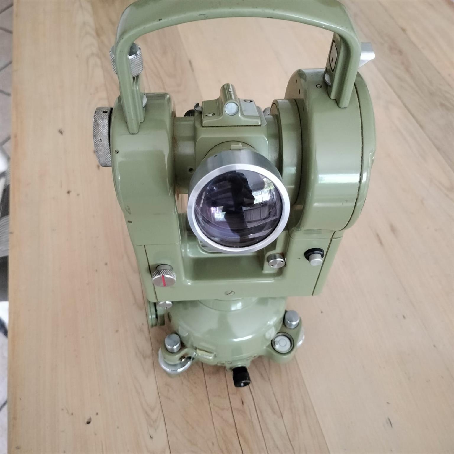 Wild T2 Heerbrug Theodolite made in Switzerland