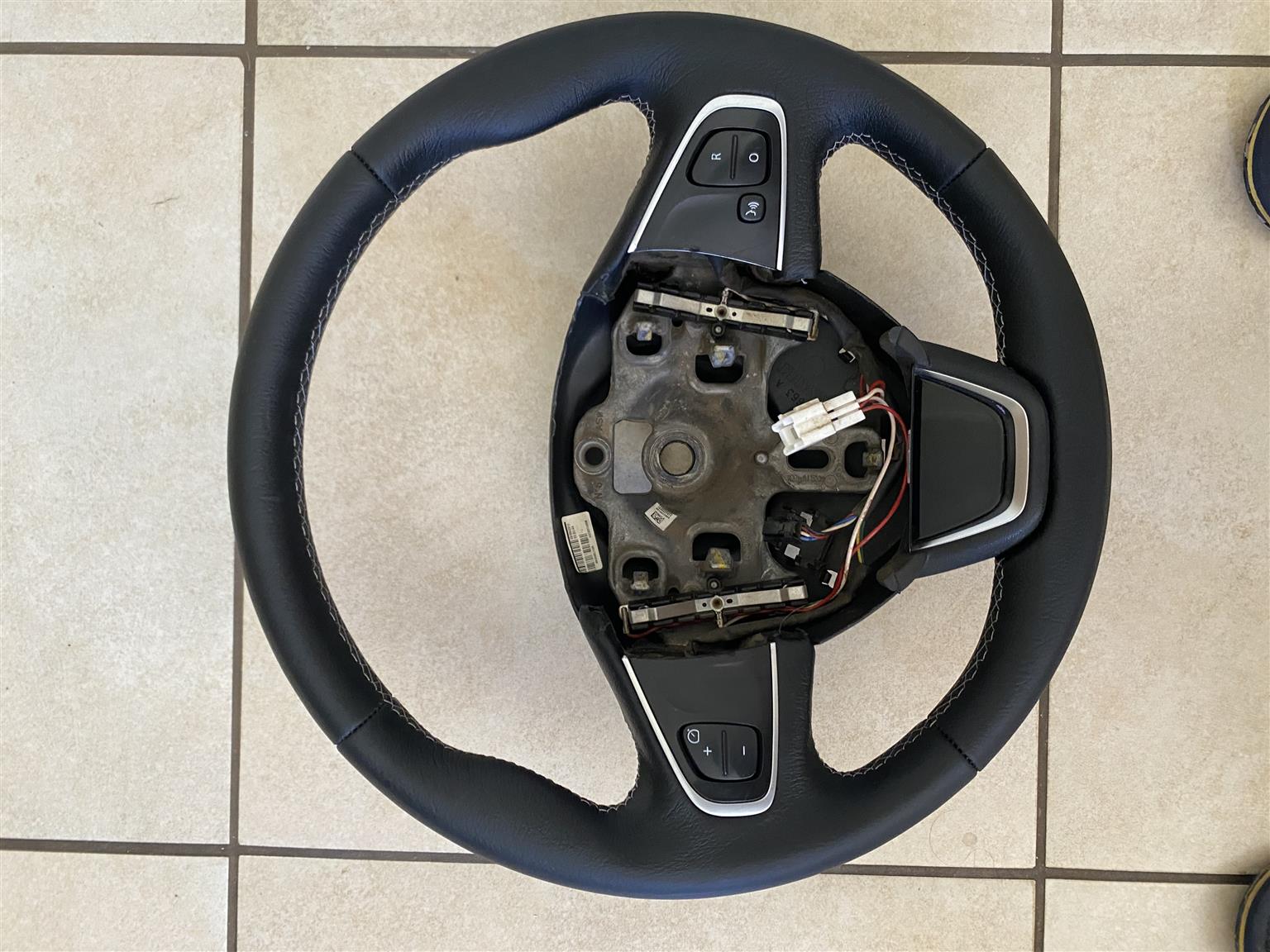 Renault steering wheel
