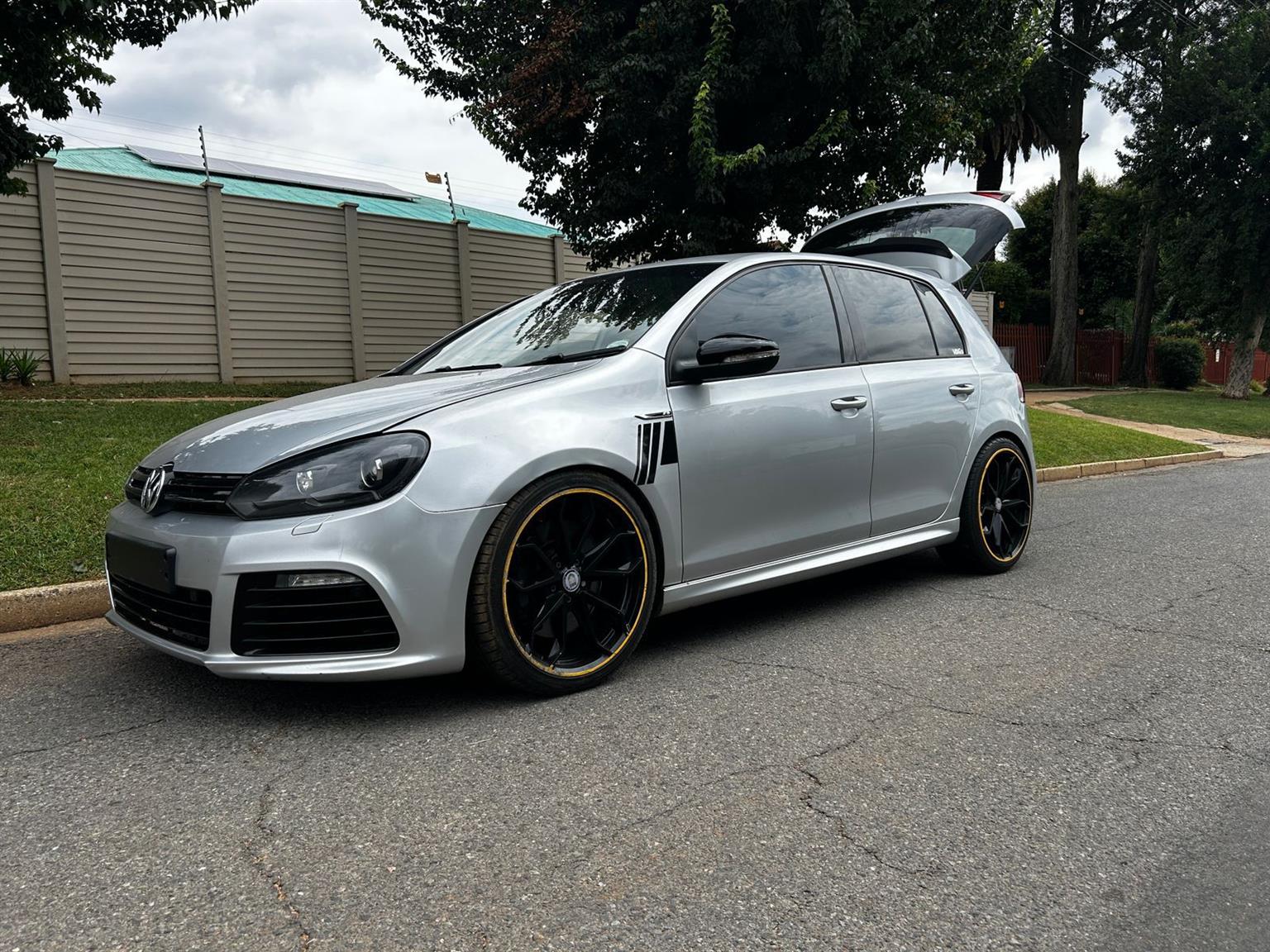 Golf 6R 2011 | Junk Mail Marketplace
