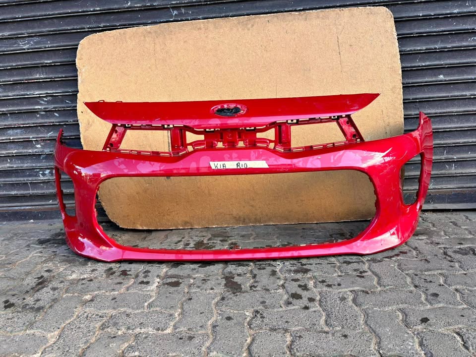 Kia Rio Bumper - Private Seller Kia Rio Bumper - Private Seller