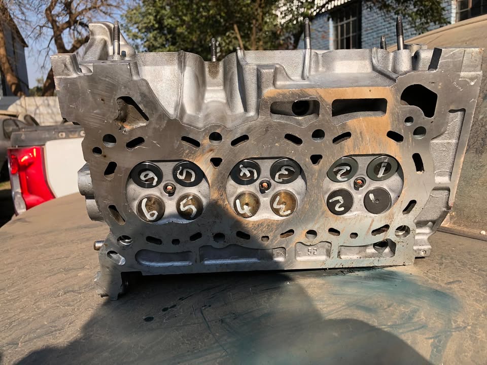0.9TCe Renault Cylinder Head - Private Seller 0.9TCe Renault Cylinder Head - Private Seller