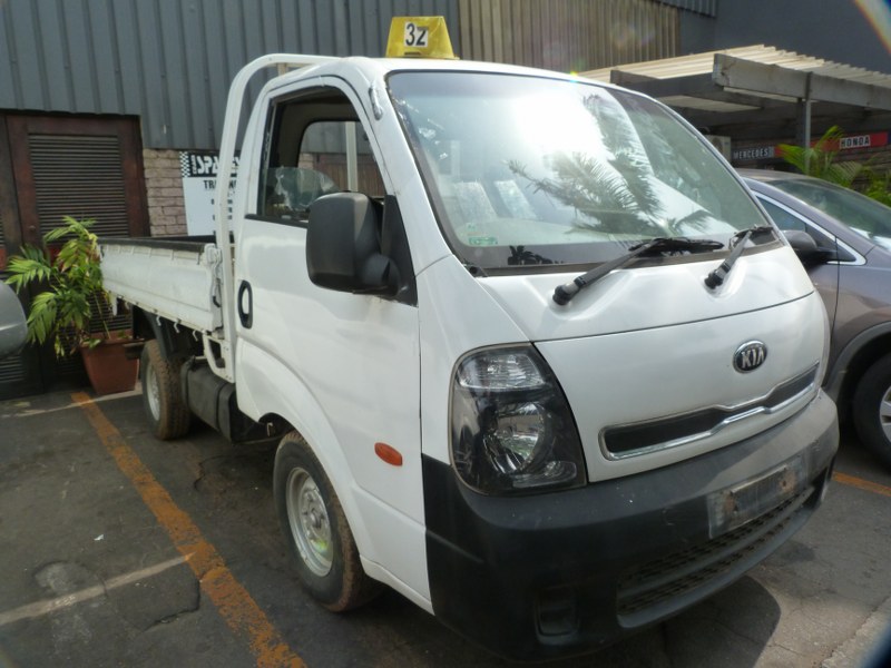 Kia K2700 Workhorse 2.7 Diesel Manual J2 White - 2013 SPARESBOYZ STRIPPING FOR S - Private Seller