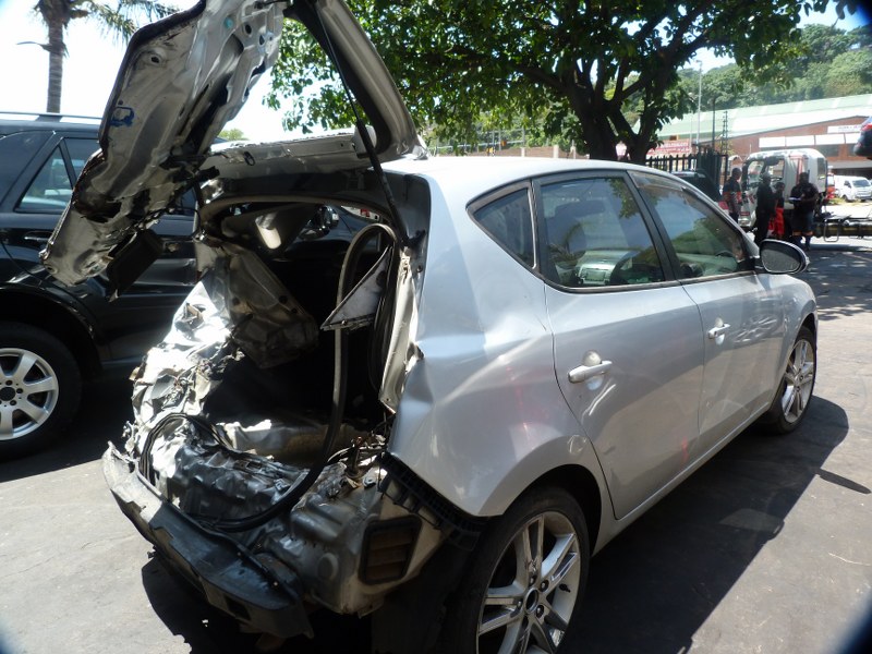 Hyundai i30 1.6 Manual Silver - 2010 STRIPPING FOR SPARES - Private Seller Hyundai i30 1.6 Manual Silver - 2010 STRIPPING FOR SPARES - Private Seller