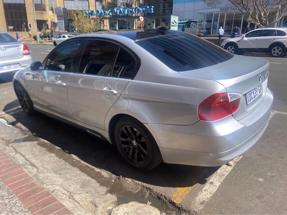 2010 BMW 320D