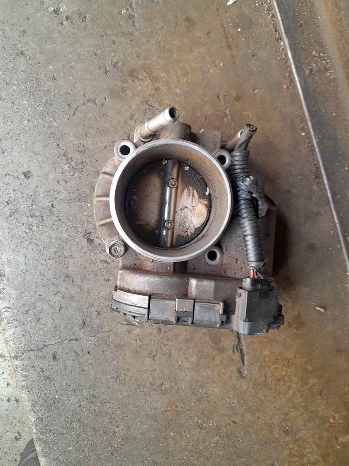 Kia Sportage Throttle Body for Sale - Private Seller Kia Sportage Throttle Body for Sale - Private Seller