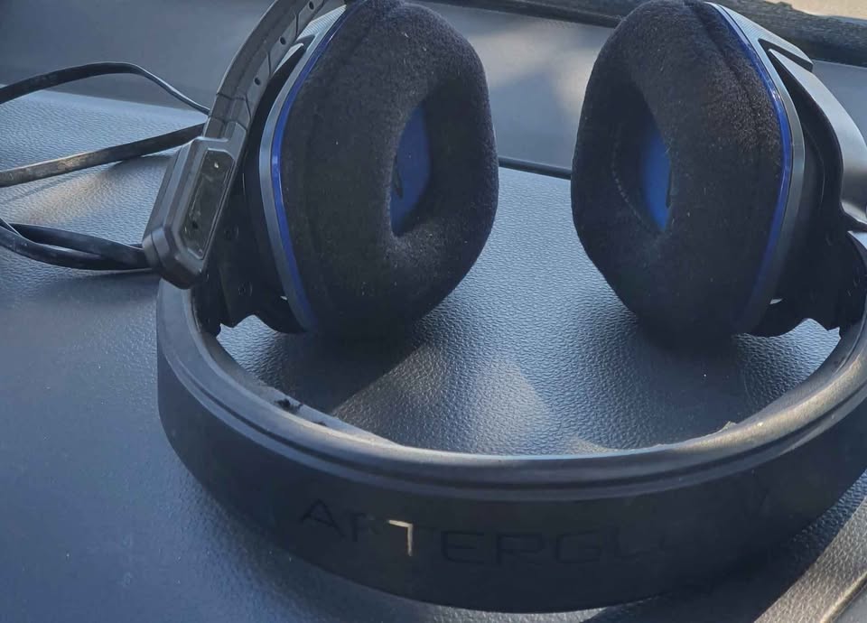 Sony PS Afterglow wired headset