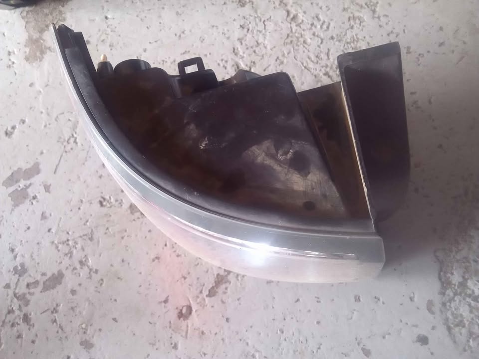 Right Tailgate Light LAND ROVER RANGE ROVER SPORT 2.7 Td V6 CAT A056008