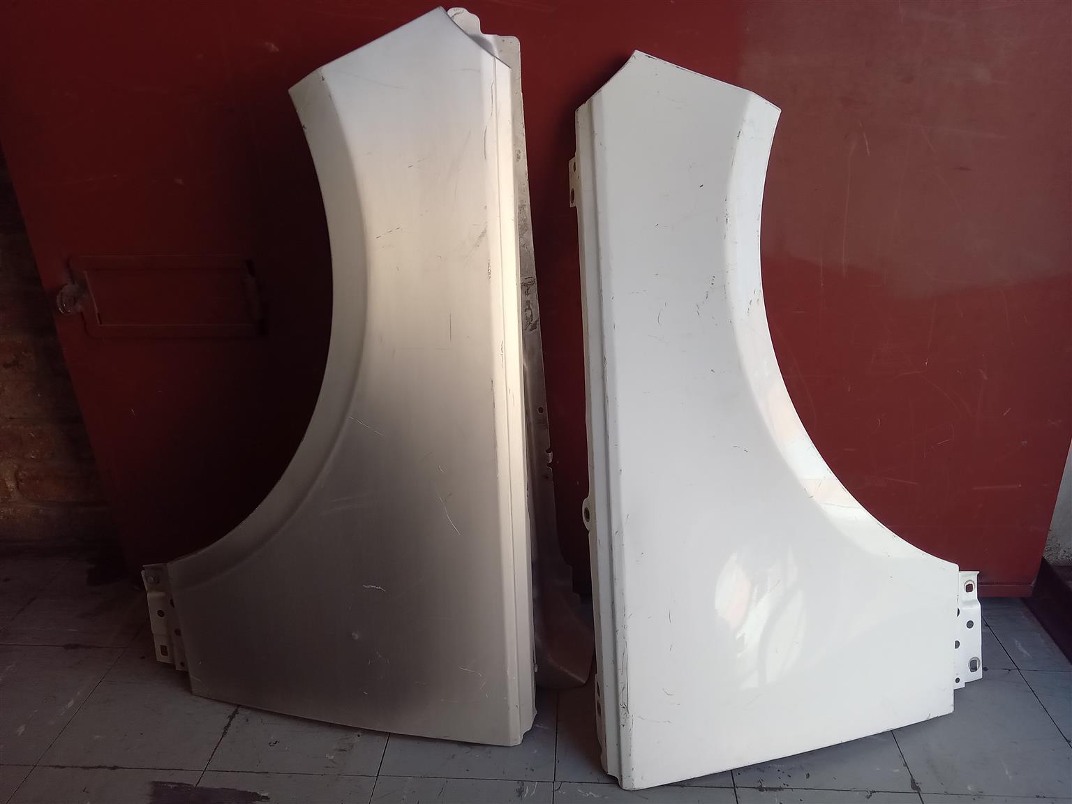 Range Rover Vogue HSE Fender - Private Seller Range Rover Vogue HSE Fender - Private Seller