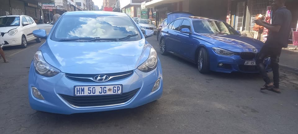 2013 HYUNDAI ELENTRA 1.8 GLS SEDAN PETROL, AUTOMATIC, BLUE COLOR