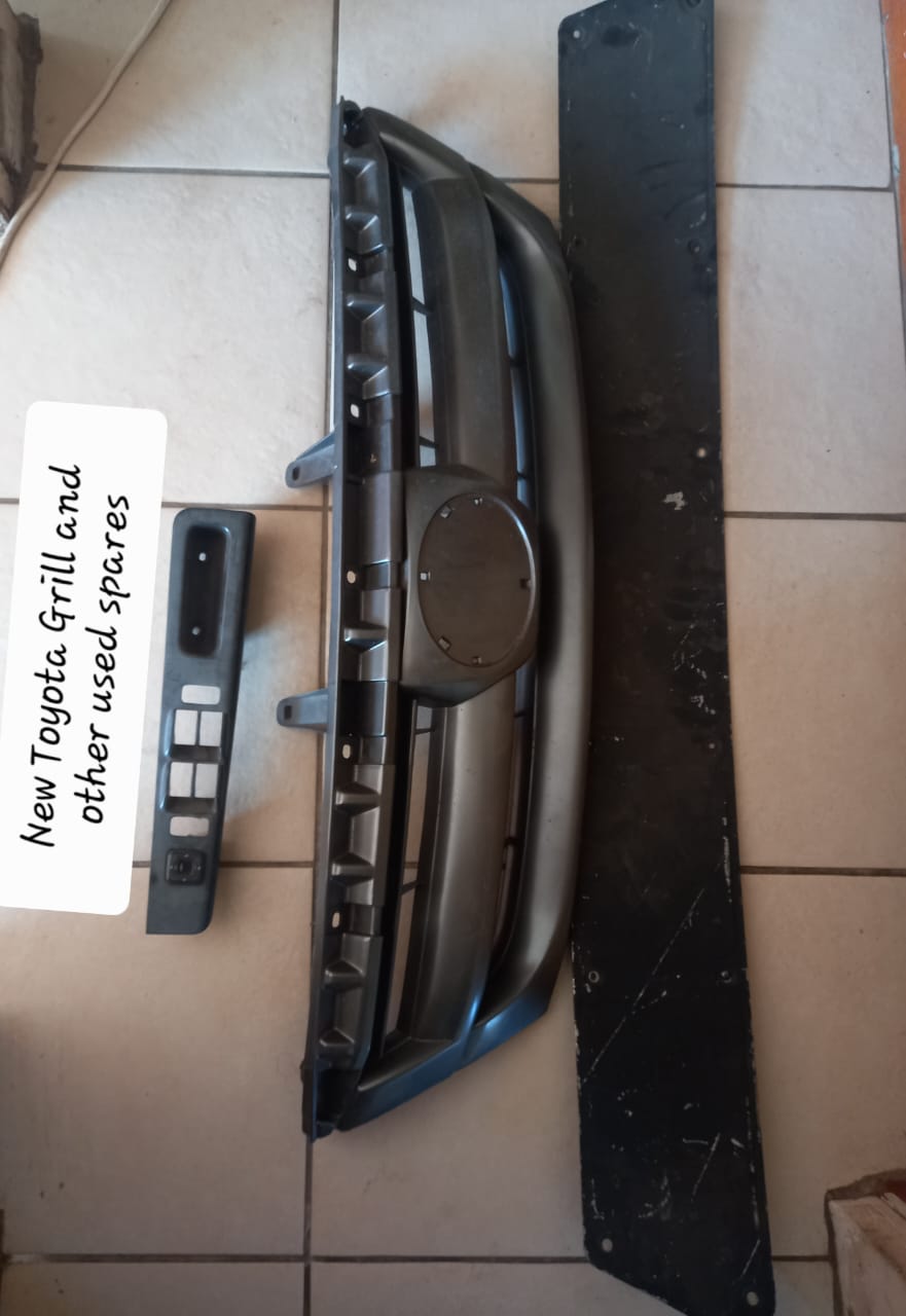 Toyota front grill and other spares - Private Seller