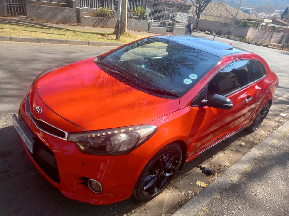 2015 KIA CERATO COUPE 1.6 TGDI PETROL, AUTOMATIC SUNROOF, MAROON COLOR, MILEAGE