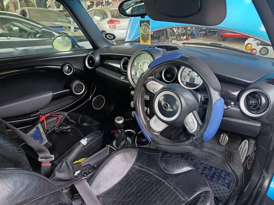Mini Cooper R56