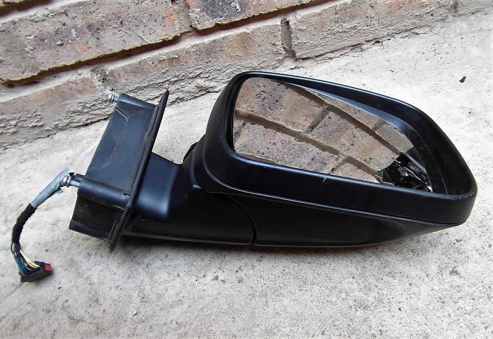 Assorted Land Rover Side-Mirrors for sale | AUTO EZI - Private Seller Assorted Land Rover Side-Mirrors for sale | AUTO EZI - Private Seller