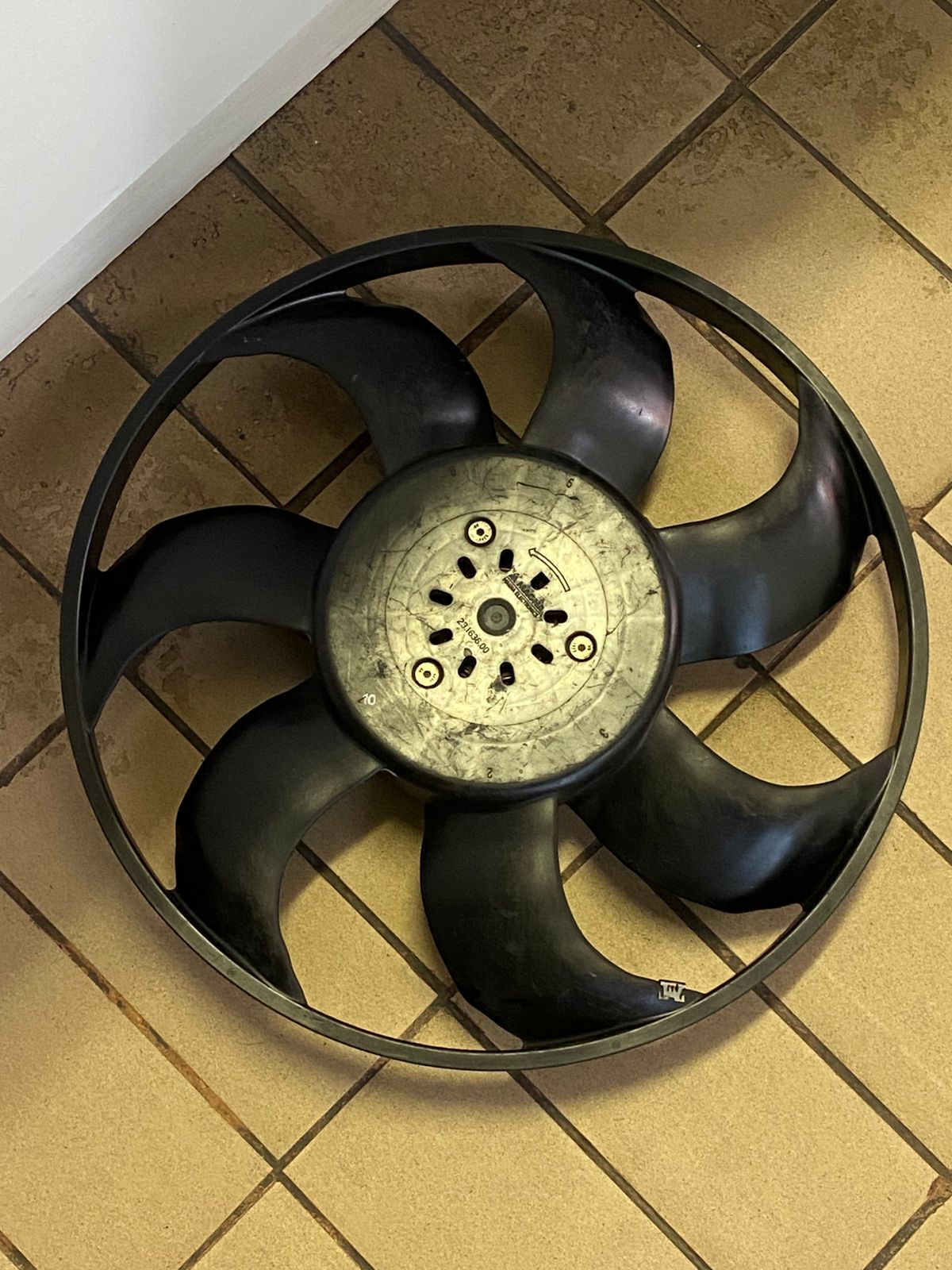 2022 BMW X2 FAN BLADE AVAILABLE FOR SALE - Private Seller 2022 BMW X2 FAN BLADE AVAILABLE FOR SALE - Private Seller