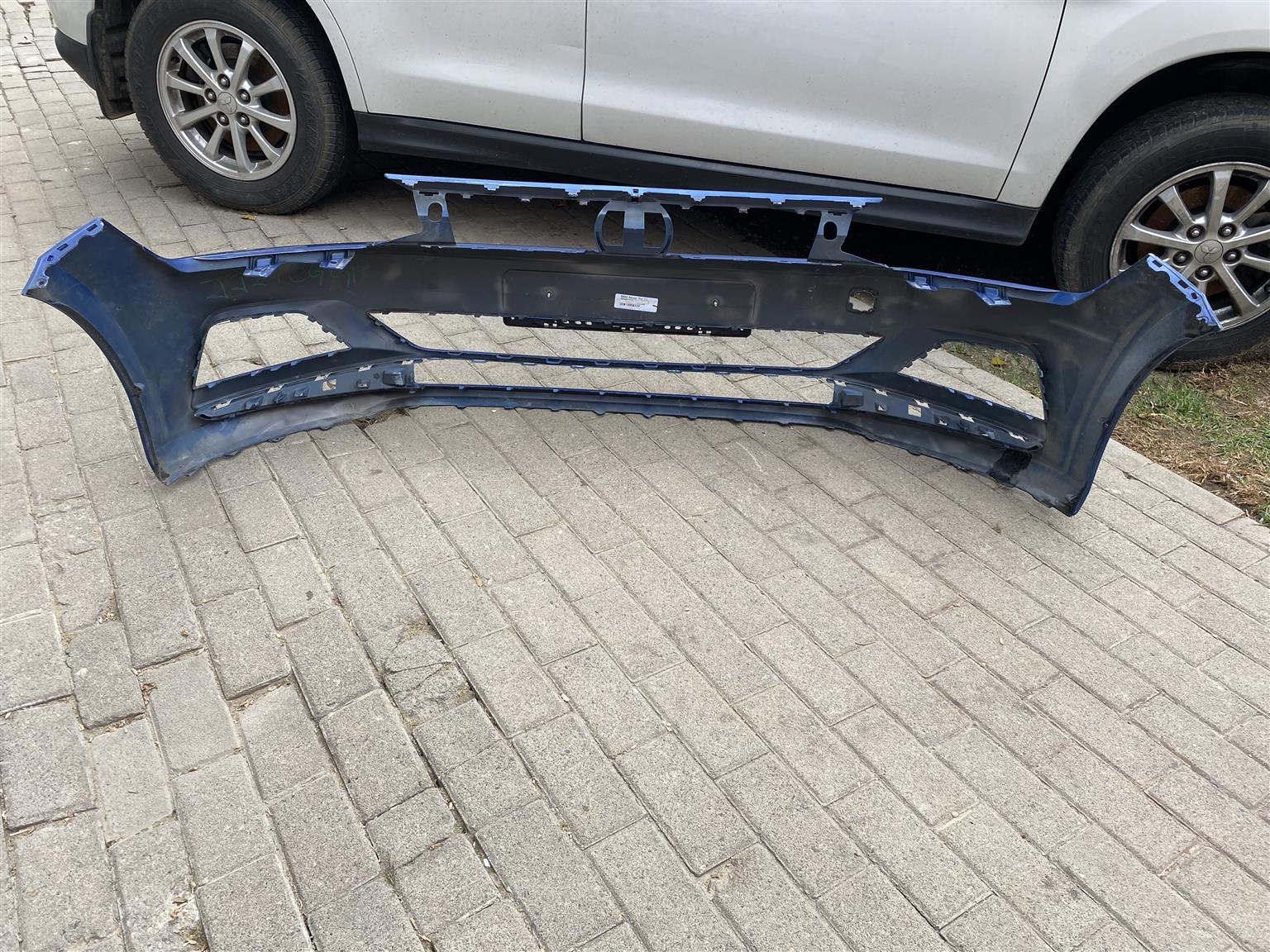 2020 VW POLO 8 FRONT BUMPER FOR SALE. IN EXCELLENT CONDITION