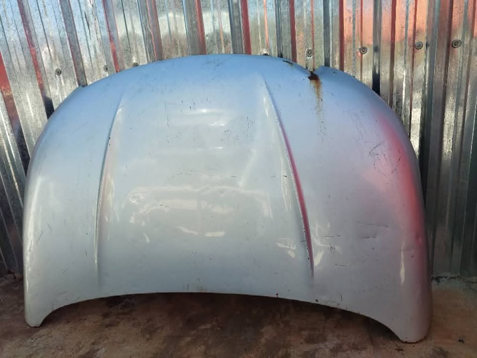 Mahindra XUV500 Bonnet