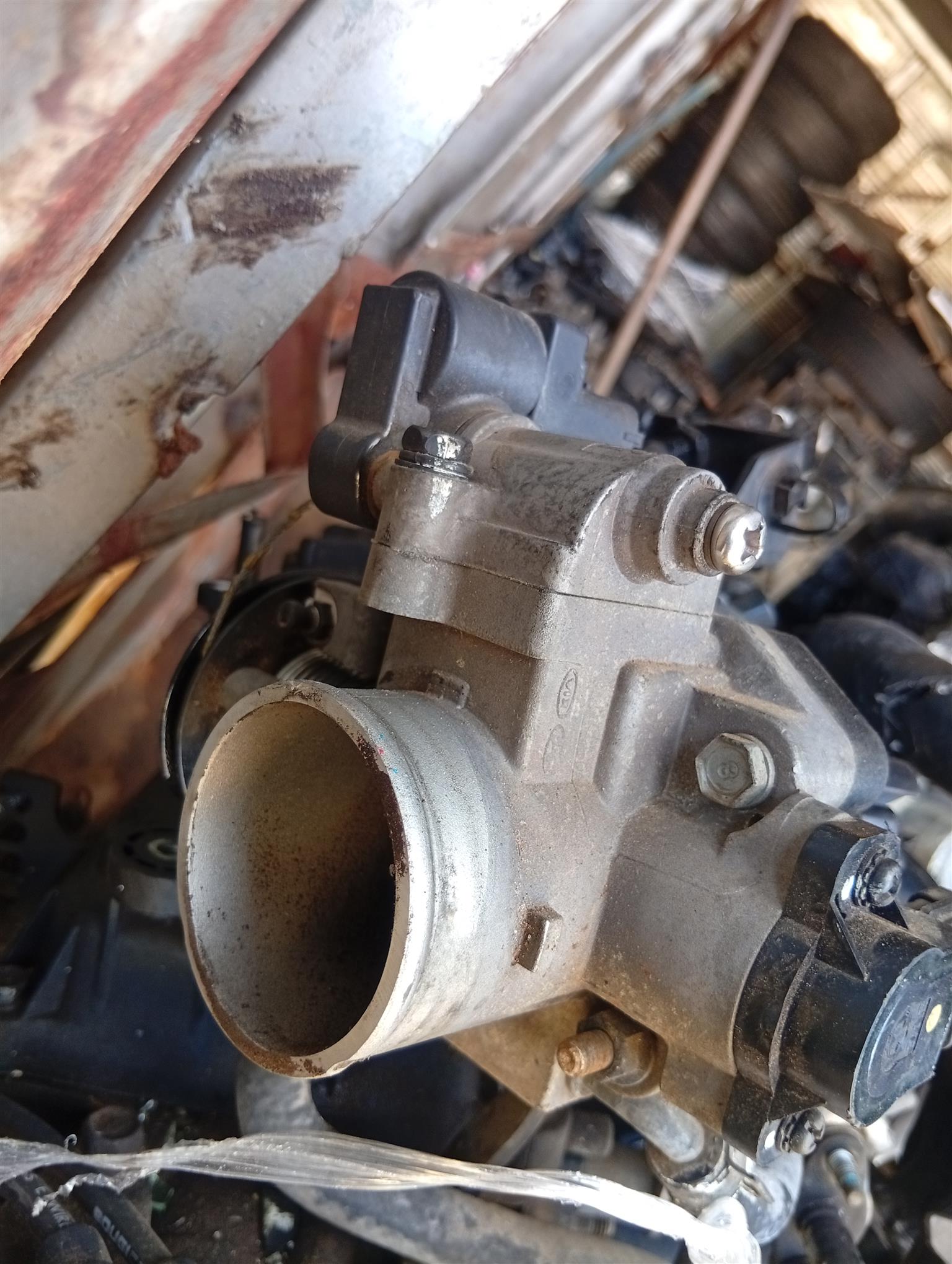Hyundai i10 throttle body and Kia picanto