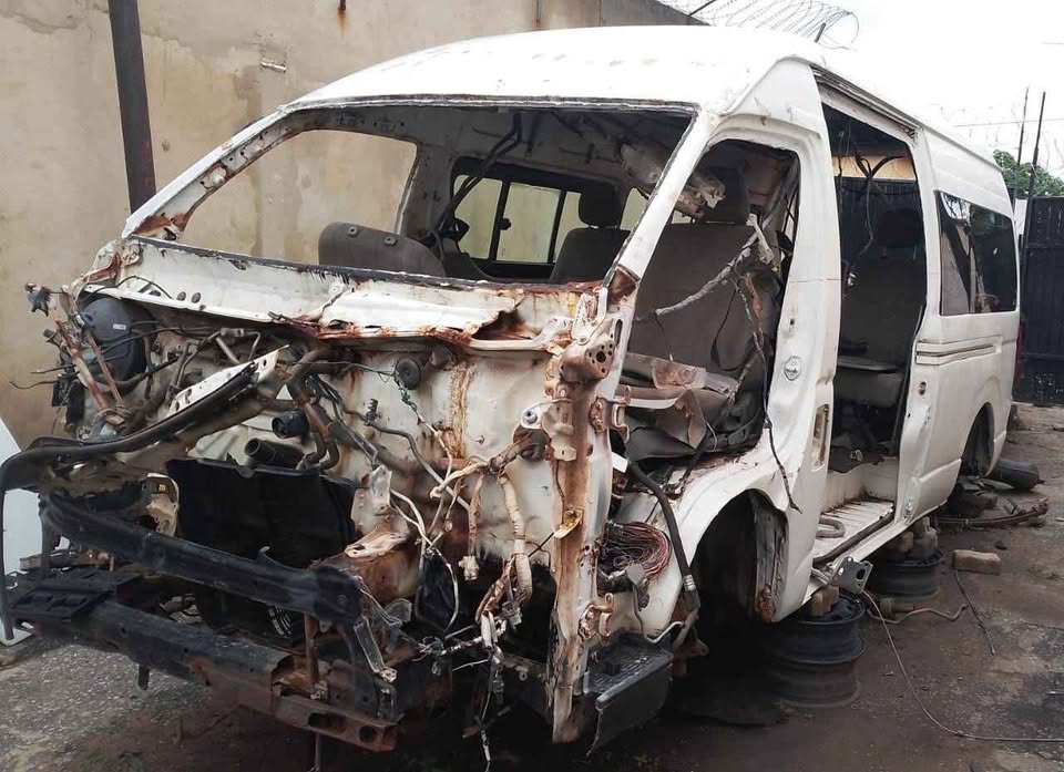 Toyota Quantum GL 2007 code 3 shell and paper - Private Seller
