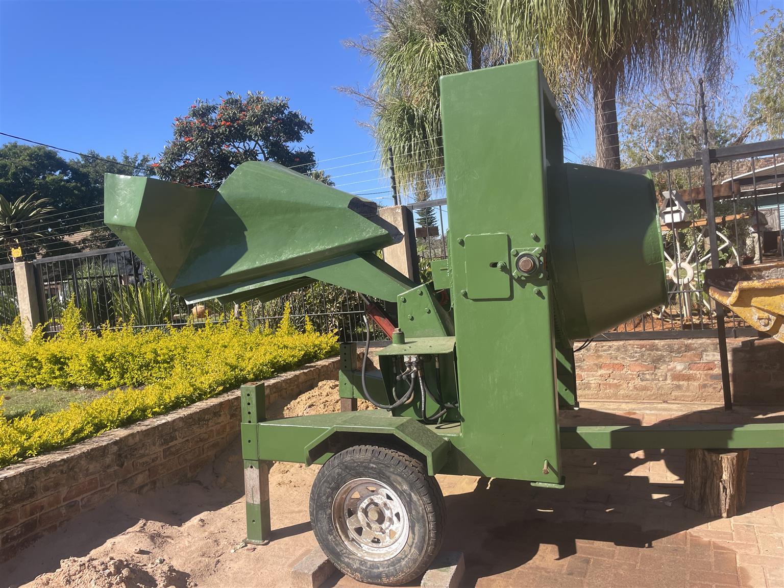 Concrete mixer Junk Mail