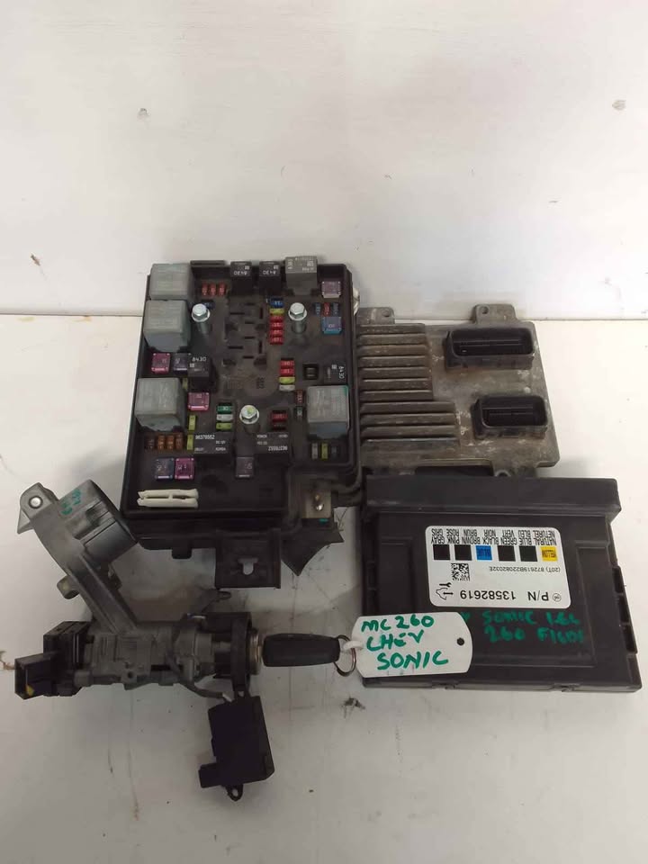 Chevrolet Sonic 1.6 F16D4 Complete Lockeset - Private Seller Chevrolet Sonic 1.6 F16D4 Complete Lockeset - Private Seller