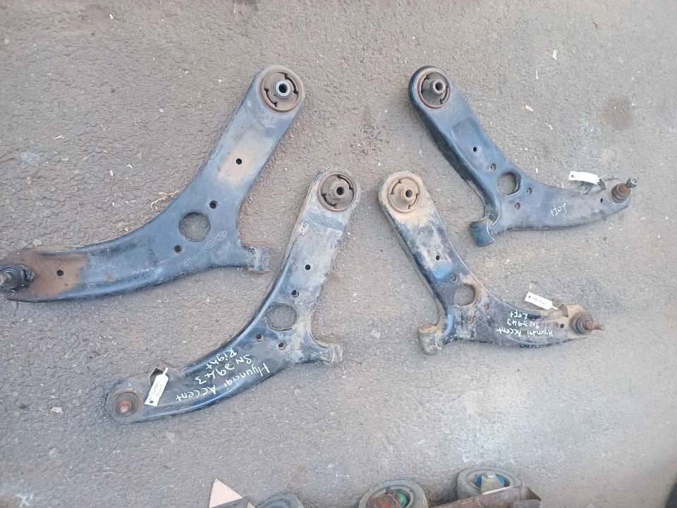 2011 up Hyundai accent left n right control arms for sale - Private Seller 2011 up Hyundai accent left n right control arms for sale - Private Seller