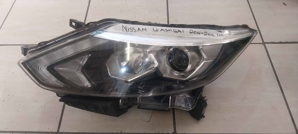 NISSAN QASHQAI 2014-2016 HEADLIGHT LHS AVAILABLE
