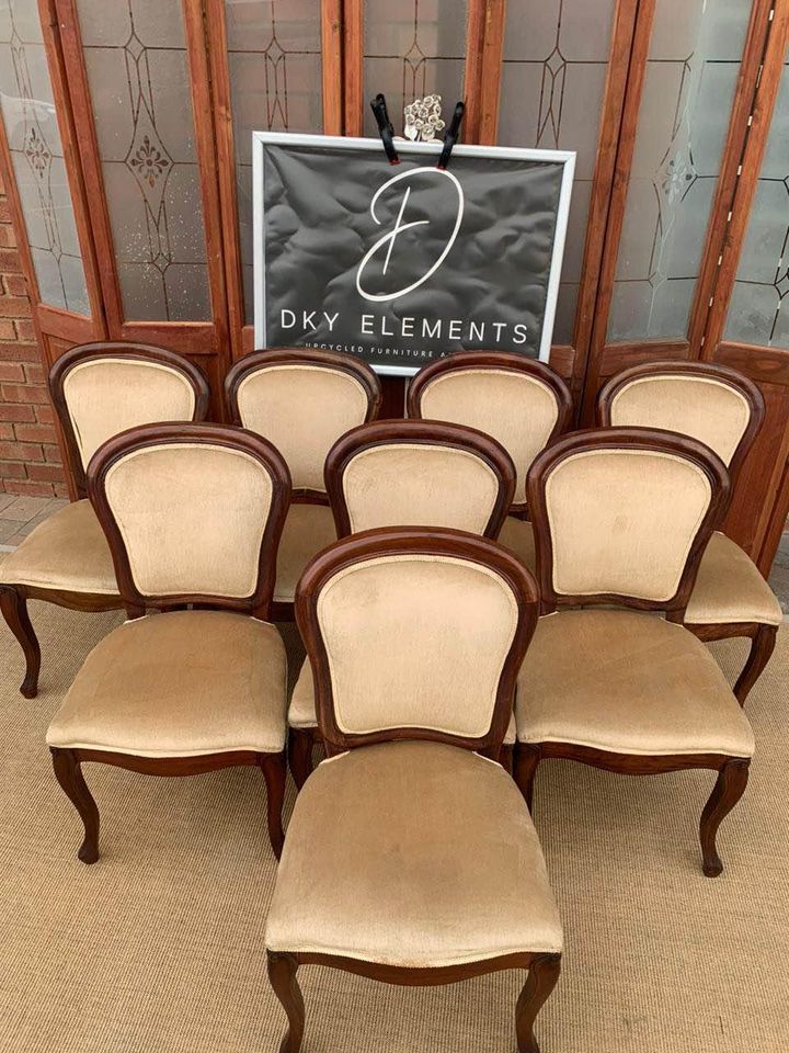 Leather couches, chairs, and other antique items