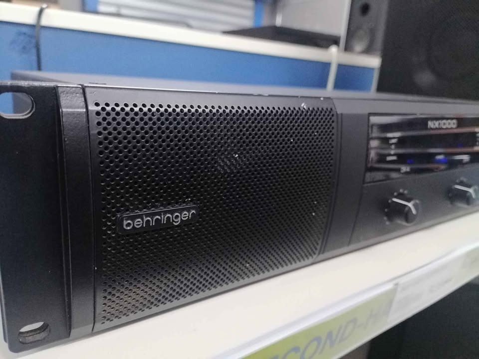 BEHRINGER NX1000 PA AMPLIFIER