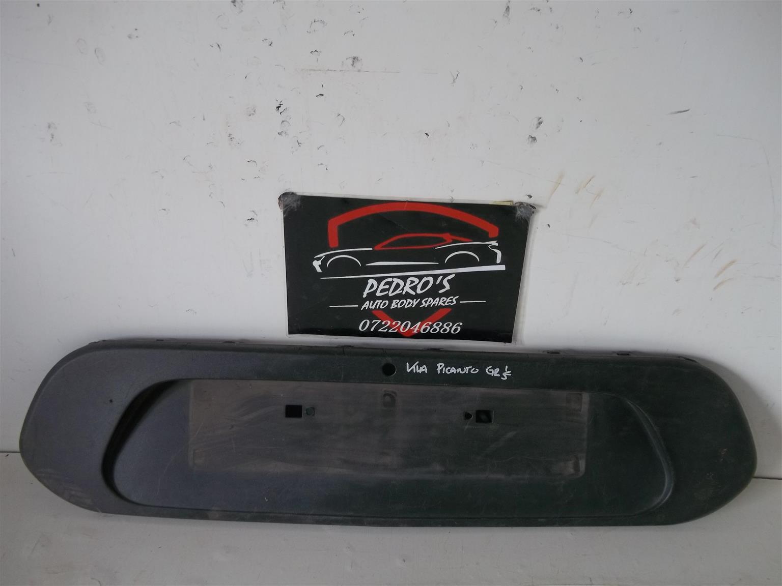 Kia Picanto rear bumper center cover - Private Seller Kia Picanto rear bumper center cover - Private Seller